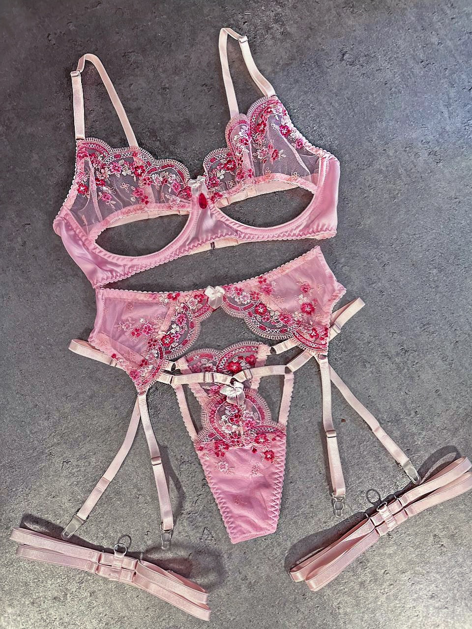 Seksowna bielizna nocna