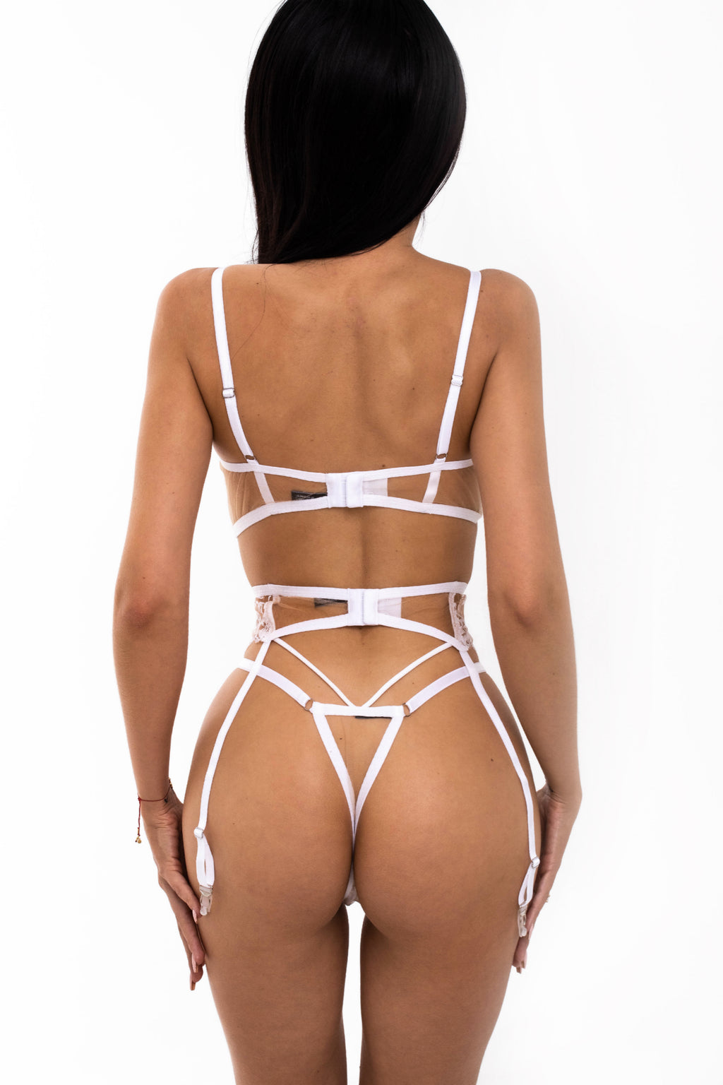 WHITE QUEEN SET | delikatny koronkowy zestaw z pasem