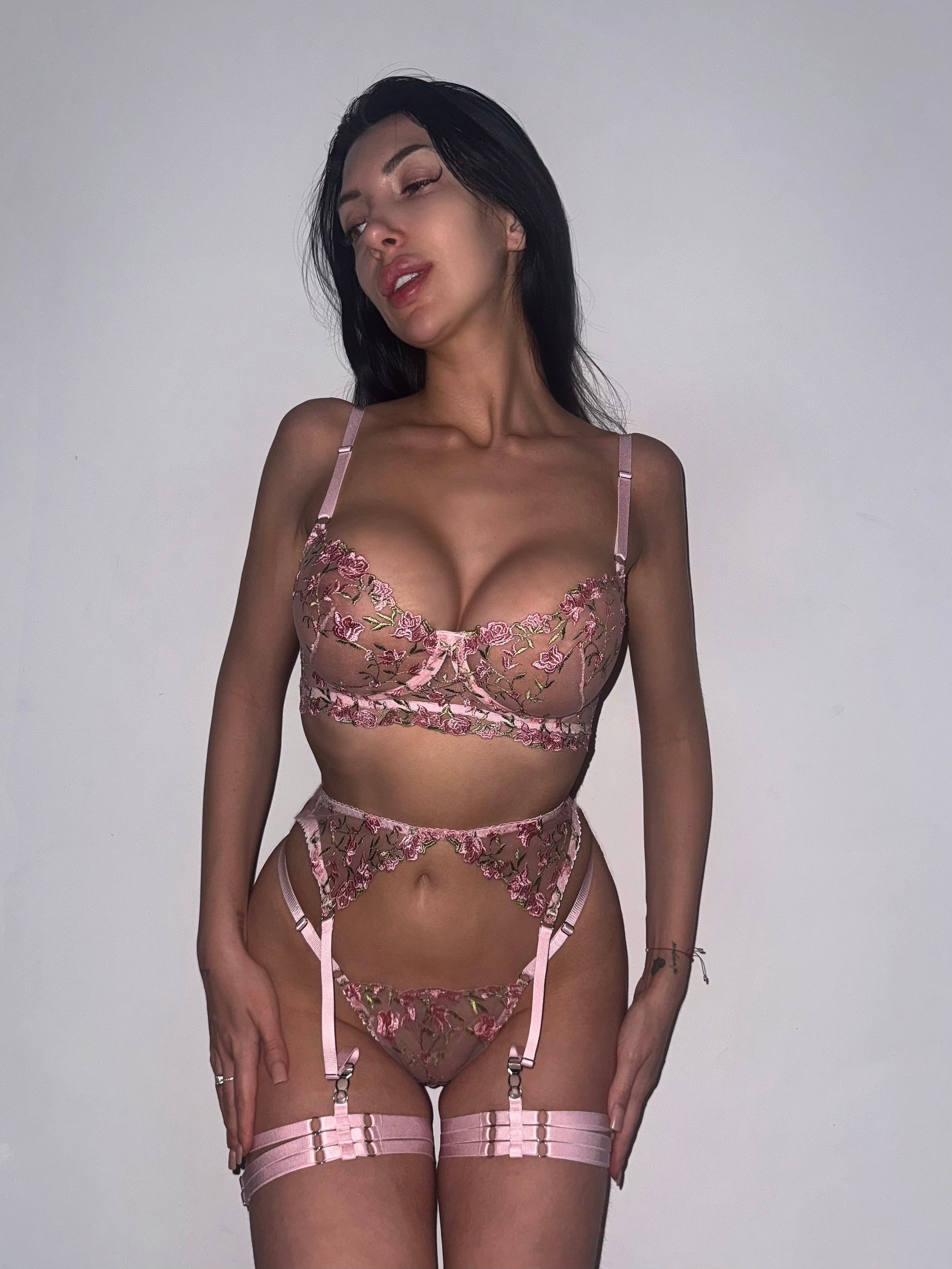 LAURELLA SET