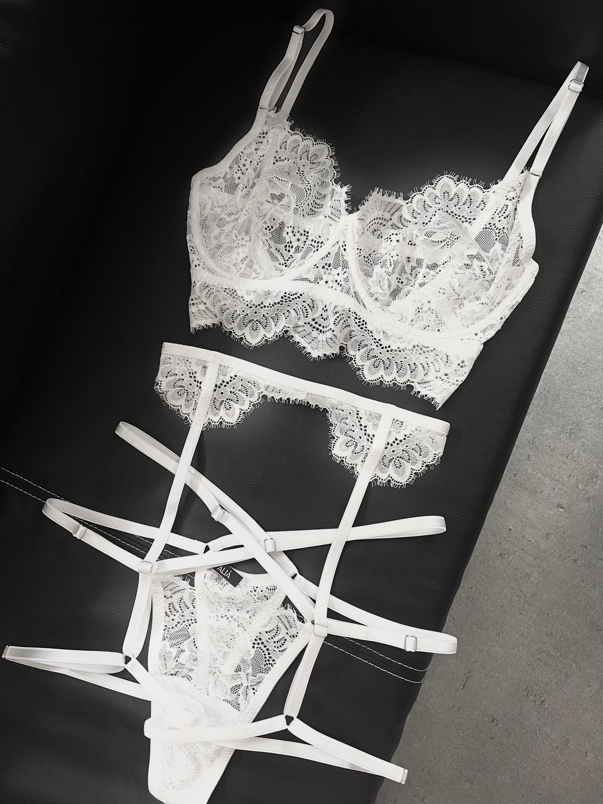 ANIA SET
