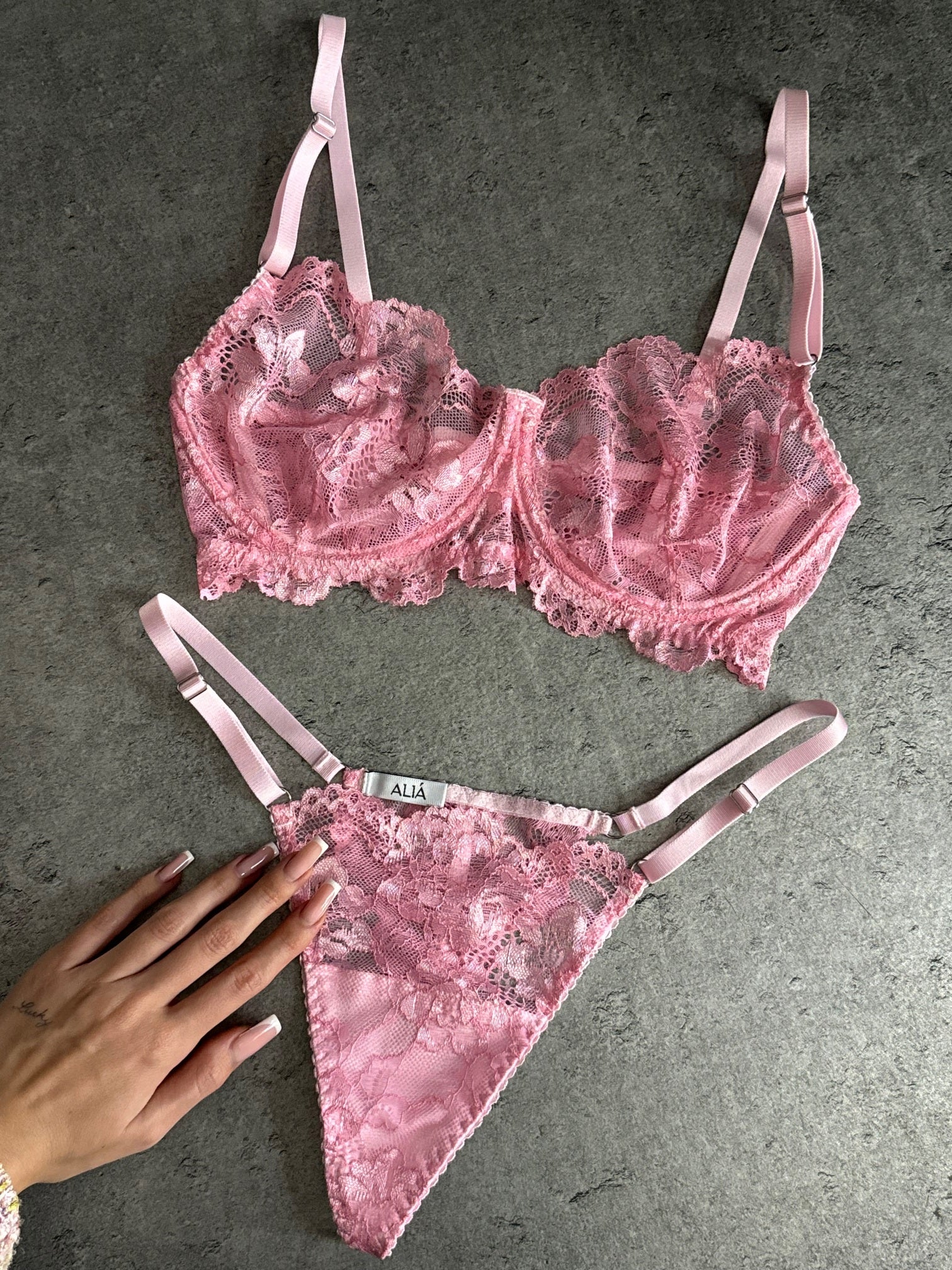 MIA SET