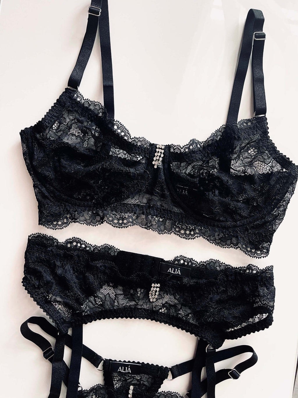 ALIA SET