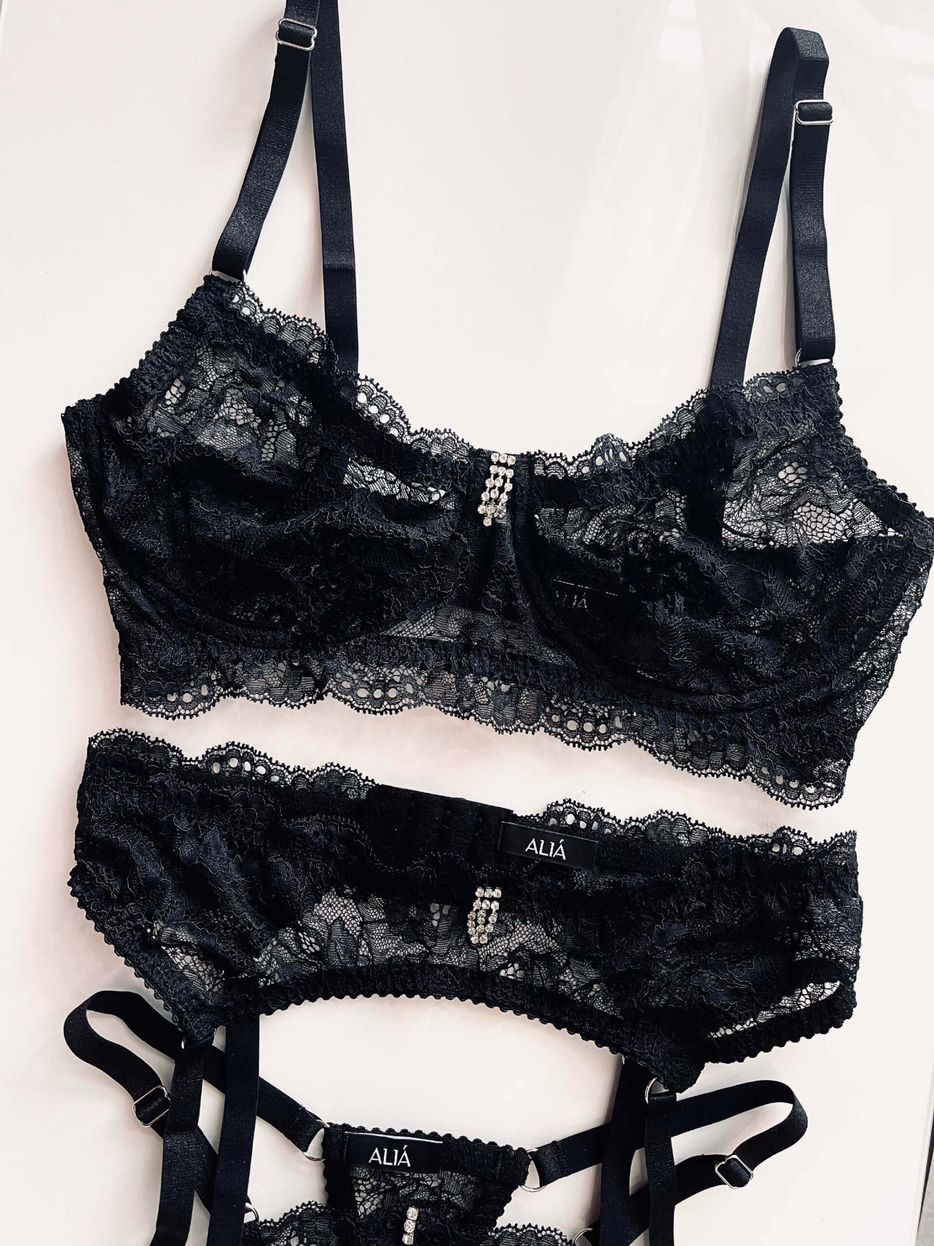 ALIA SET