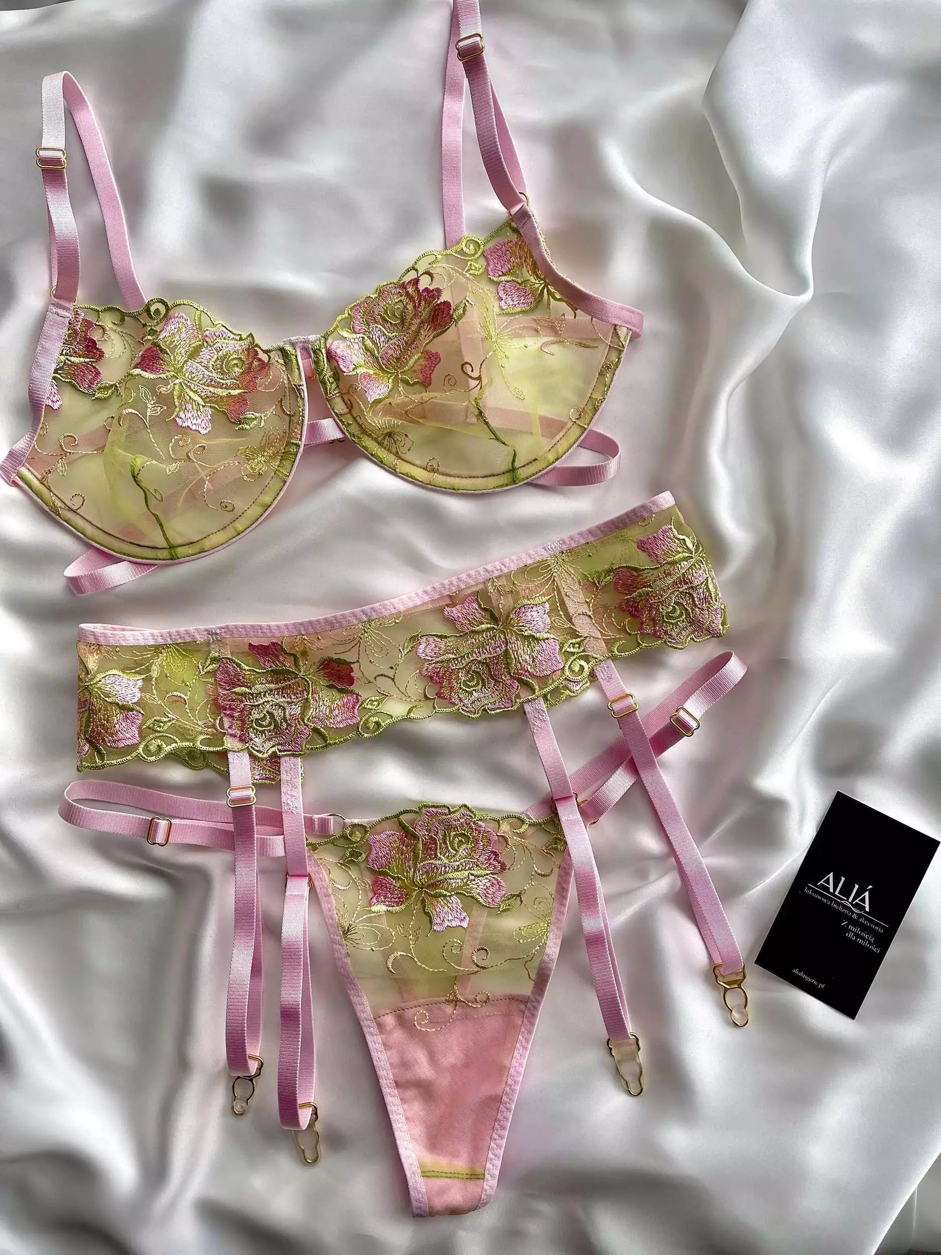 FIONA SET
