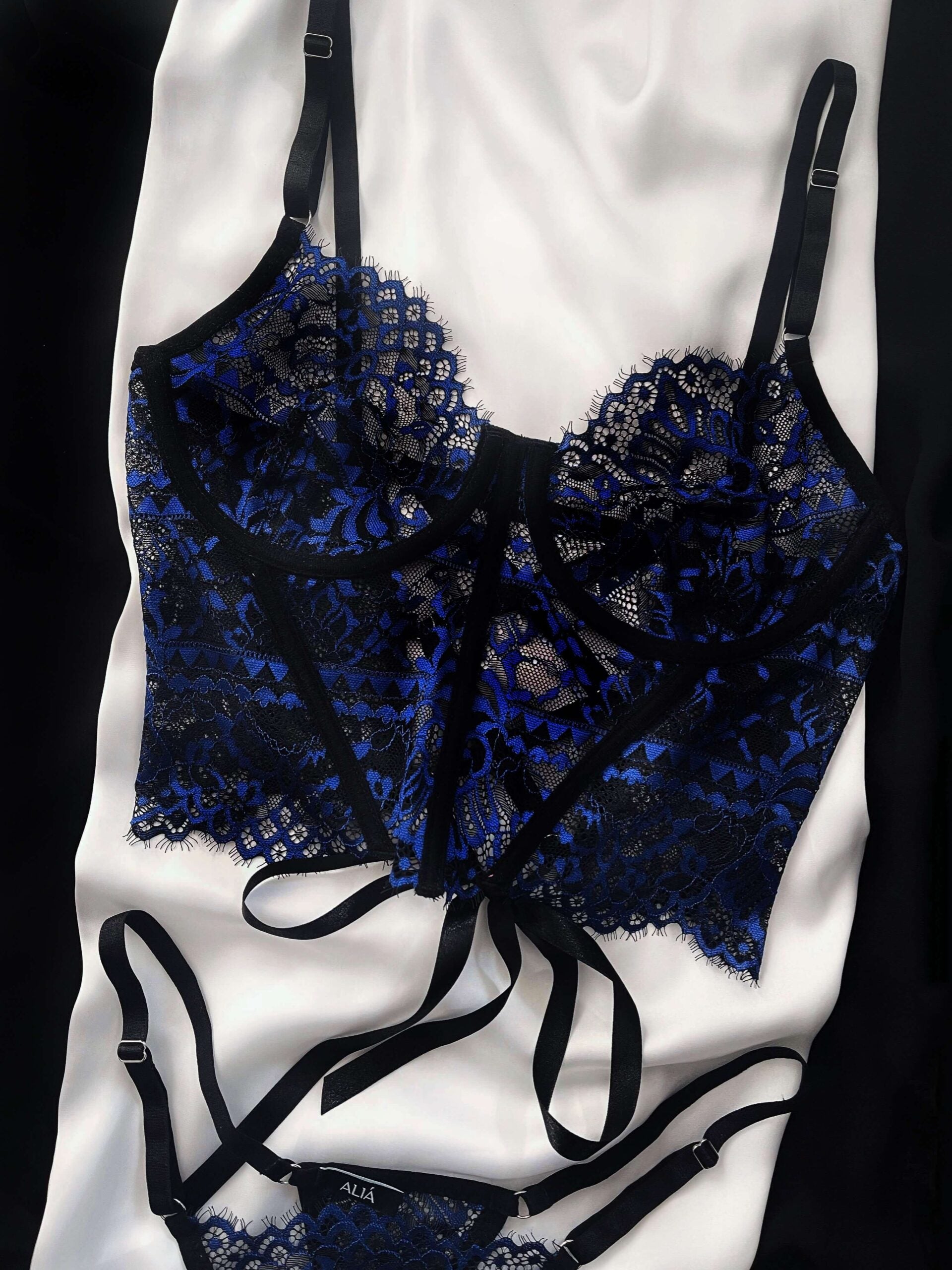 ROYAL SET