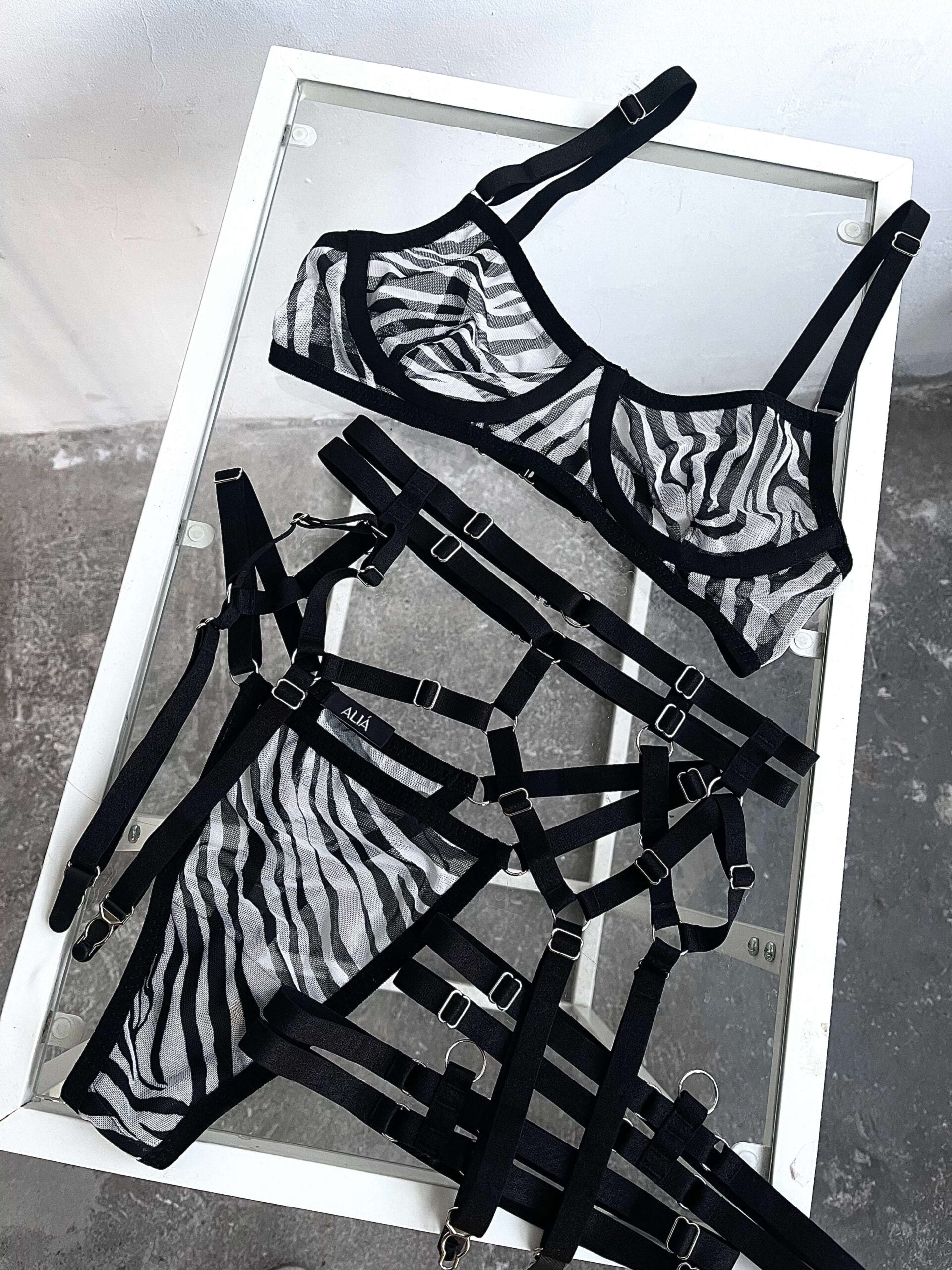 ZEBRA SET