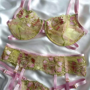 https___alialingerie.pl_wp-content_uploads_2022_03_4649635F-6FE8-472D-B37C-69287AAB068E-1875×2500