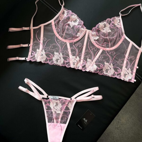 https___alialingerie.pl_wp-content_uploads_2022_07_15E8694B-CF5D-4567-9B5E-721EF95FE6F4-scaled