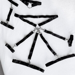 Seksowny zestaw akcesoria z gum, choker, kajdanki