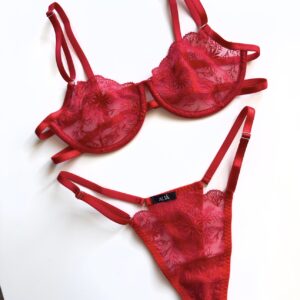 KLAUDIA SET | czerwony koronkowy zestaw z biustonoszem na fiszbinach