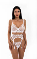 WHITE LACE INTIMATES