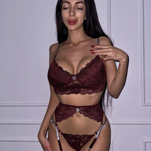 ⠀