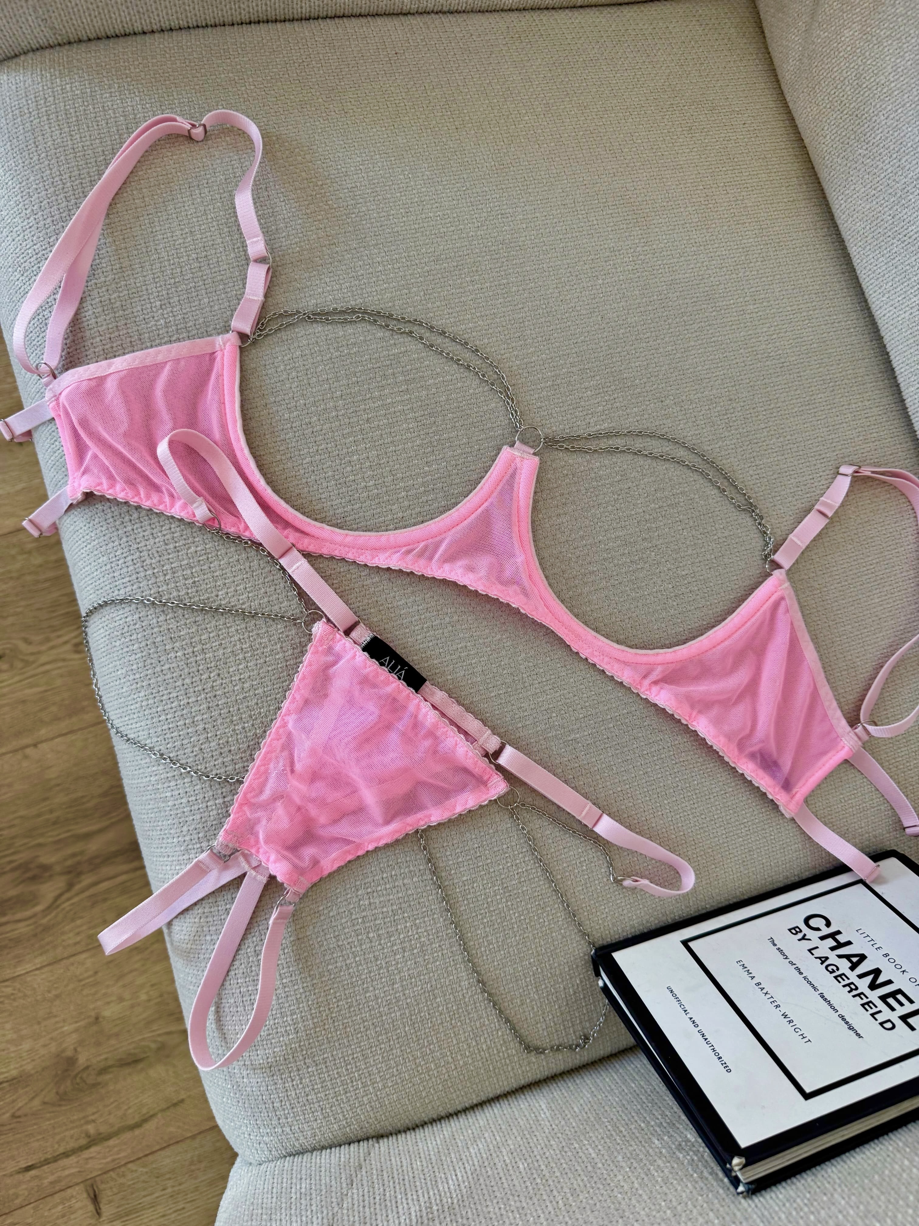 PINK BABY | otwarty różowy komplecik z łańcuszkami